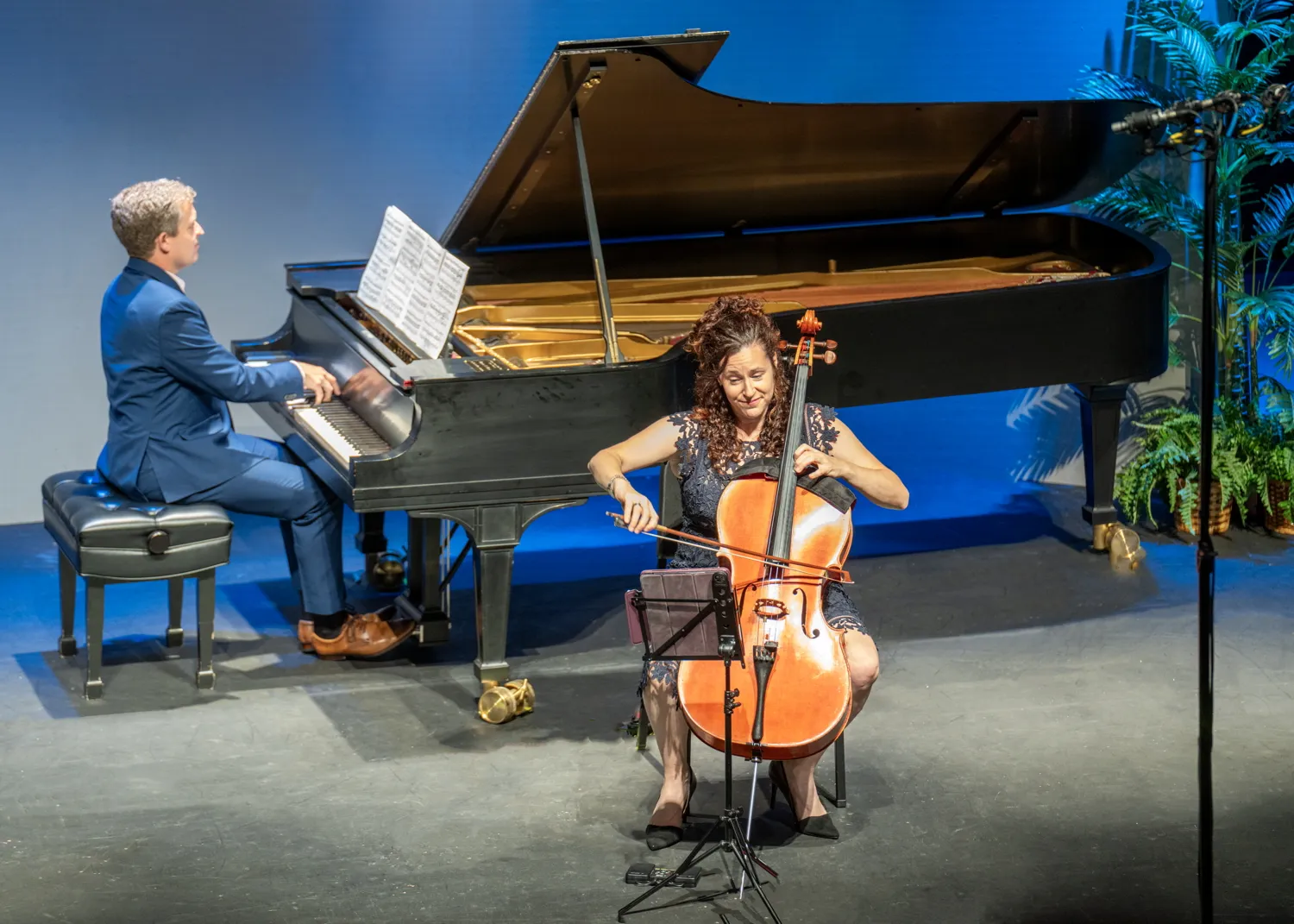 Andrew Armstrong and Amy Sue Barston playing piano and cello
